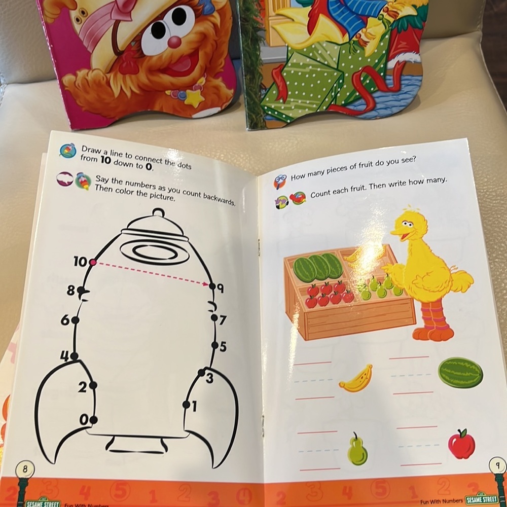 Sesame Street Books - Picture 4 of 6